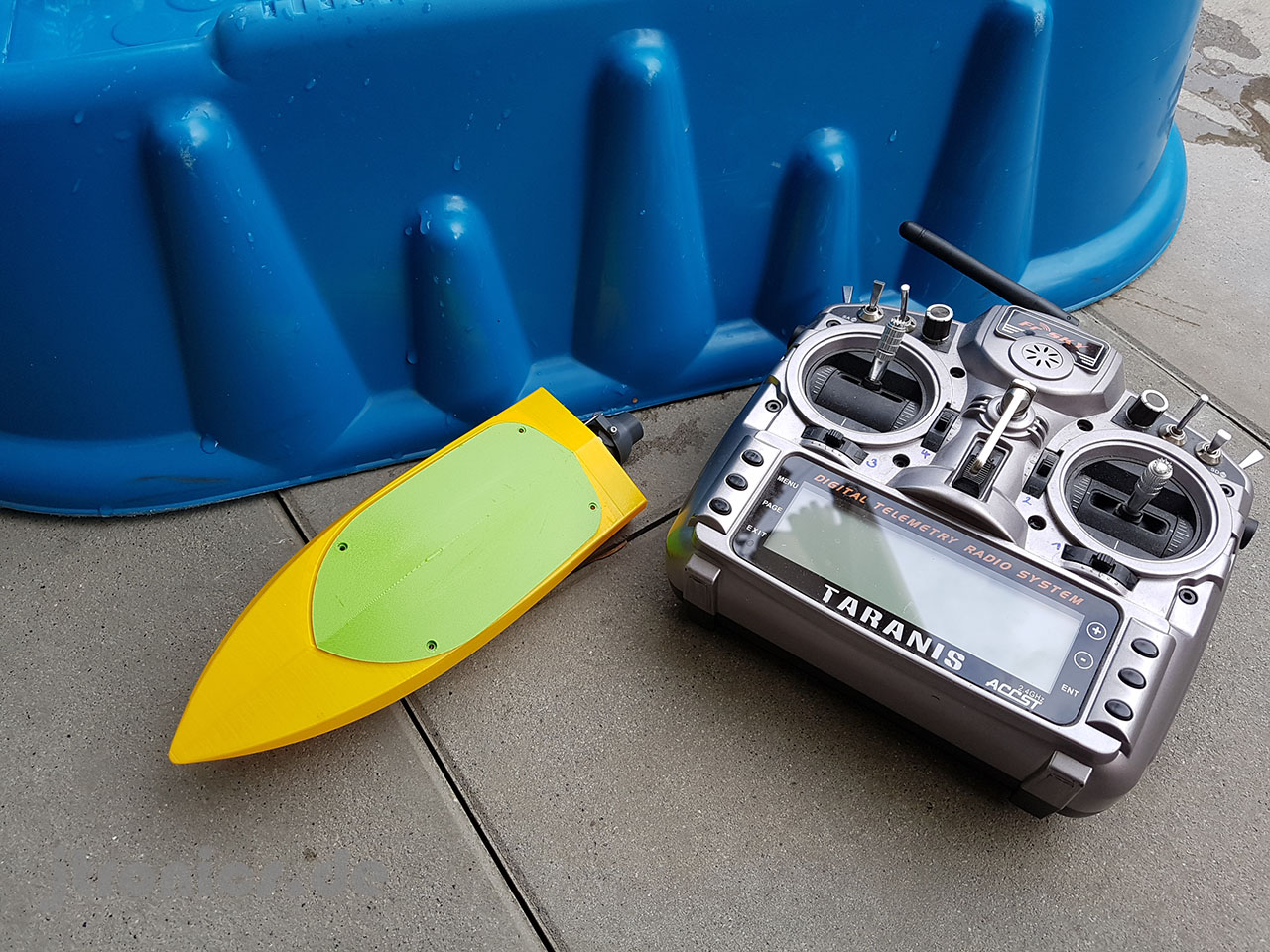 MINI RC JET BOAT 200 MONO - Image 8