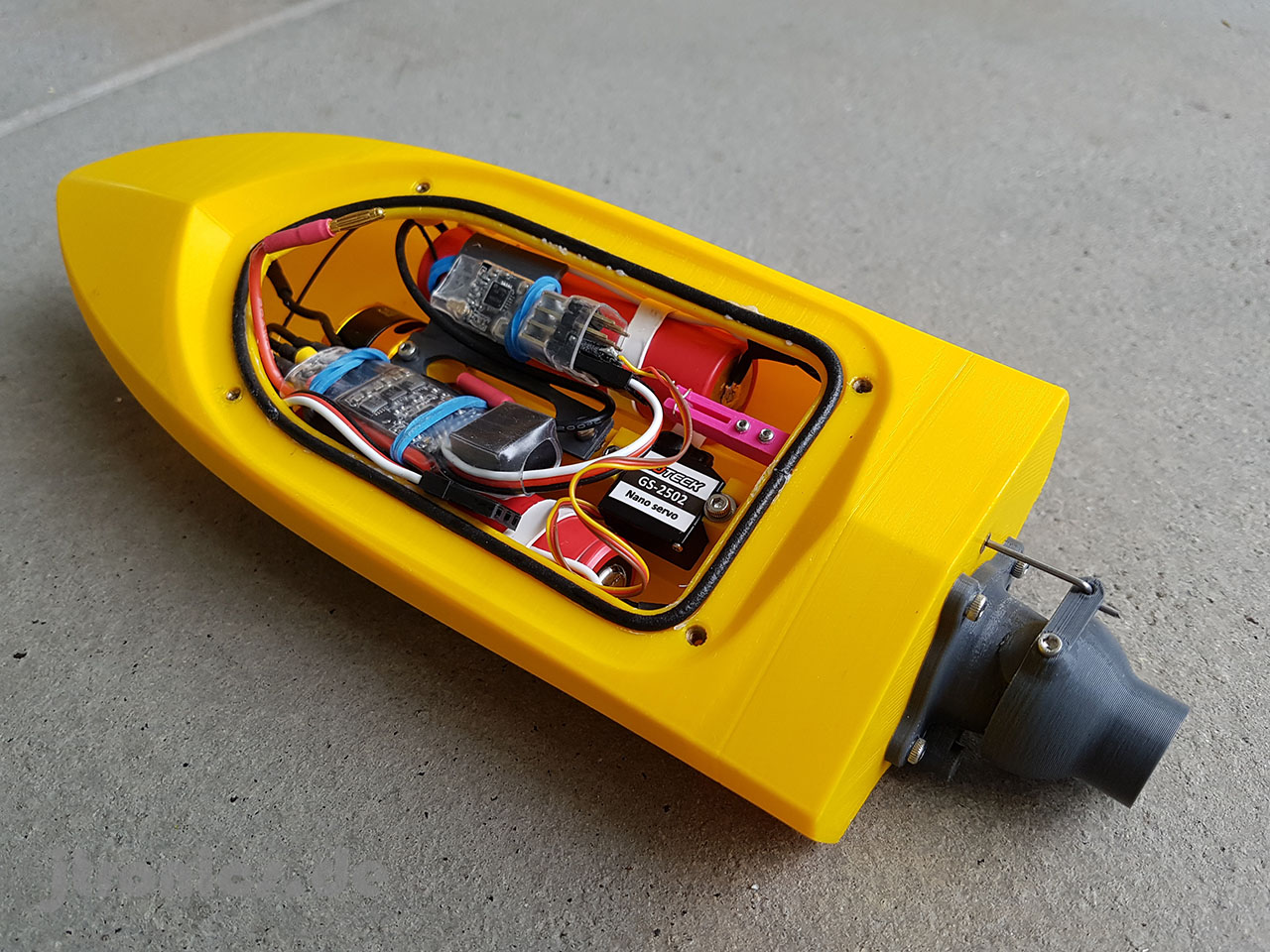 MINI RC JET BOAT 200 MONO - Image 10